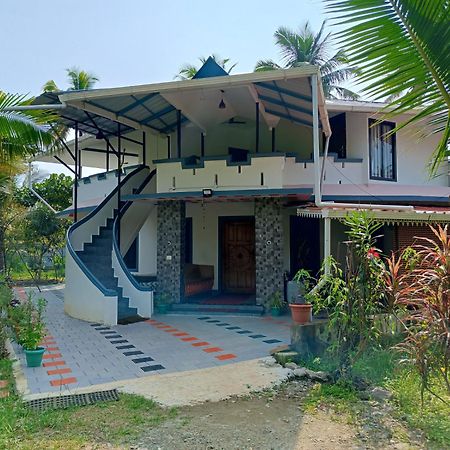 Bliss Homestay Munroe Island Mundrothuruth Buitenkant foto